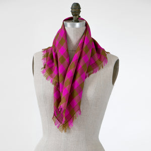 Sid, a little cotton silk scarf